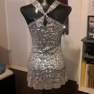 LIPSTICK SILVER SEQUIN TOP